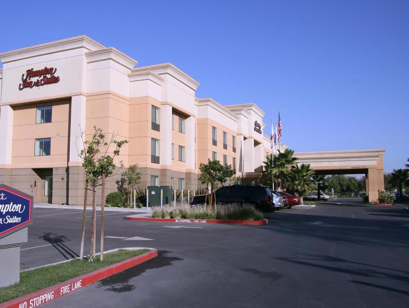 Hampton Inn & Suites Lathrop Eksteriør billede