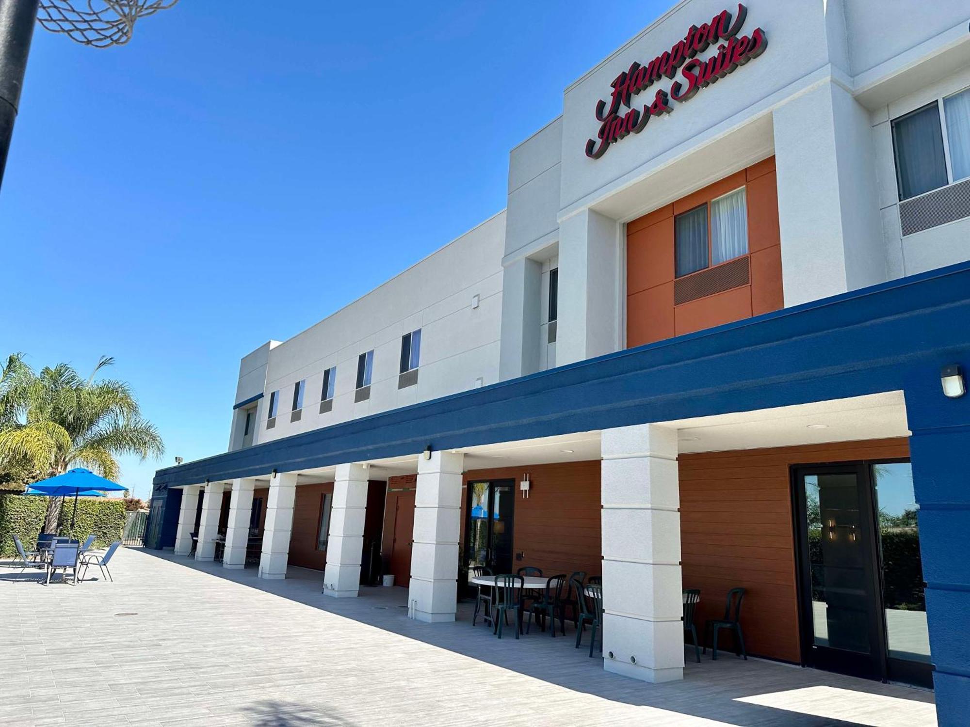 Hampton Inn & Suites Lathrop Eksteriør billede