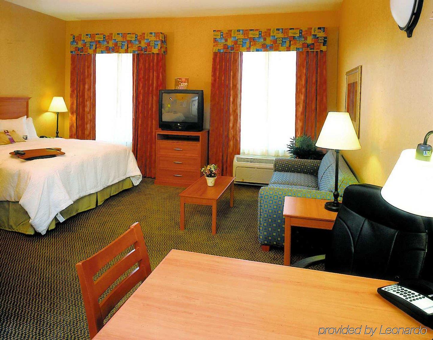 Hampton Inn & Suites Lathrop Værelse billede